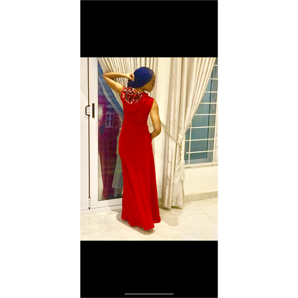 01u10 dress of delta Δ DELTA SIGMA THETA MAXI HOODED DRESS, ANKARA DETAIL