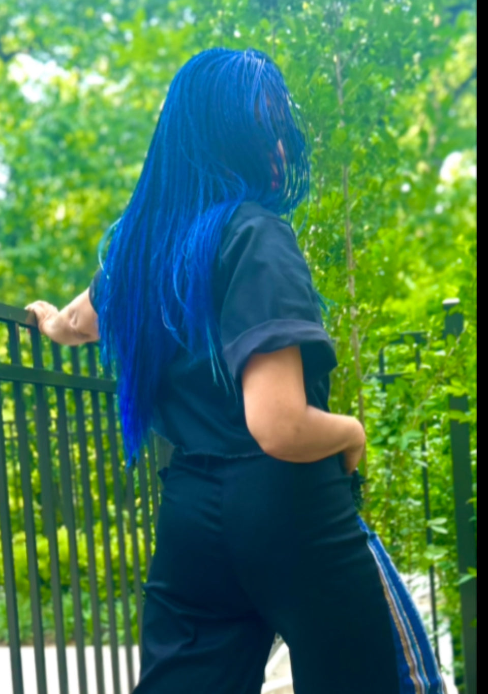 The Jarday Frayed Hem Calf Skin Leather Trim Cropped Blouse in Black