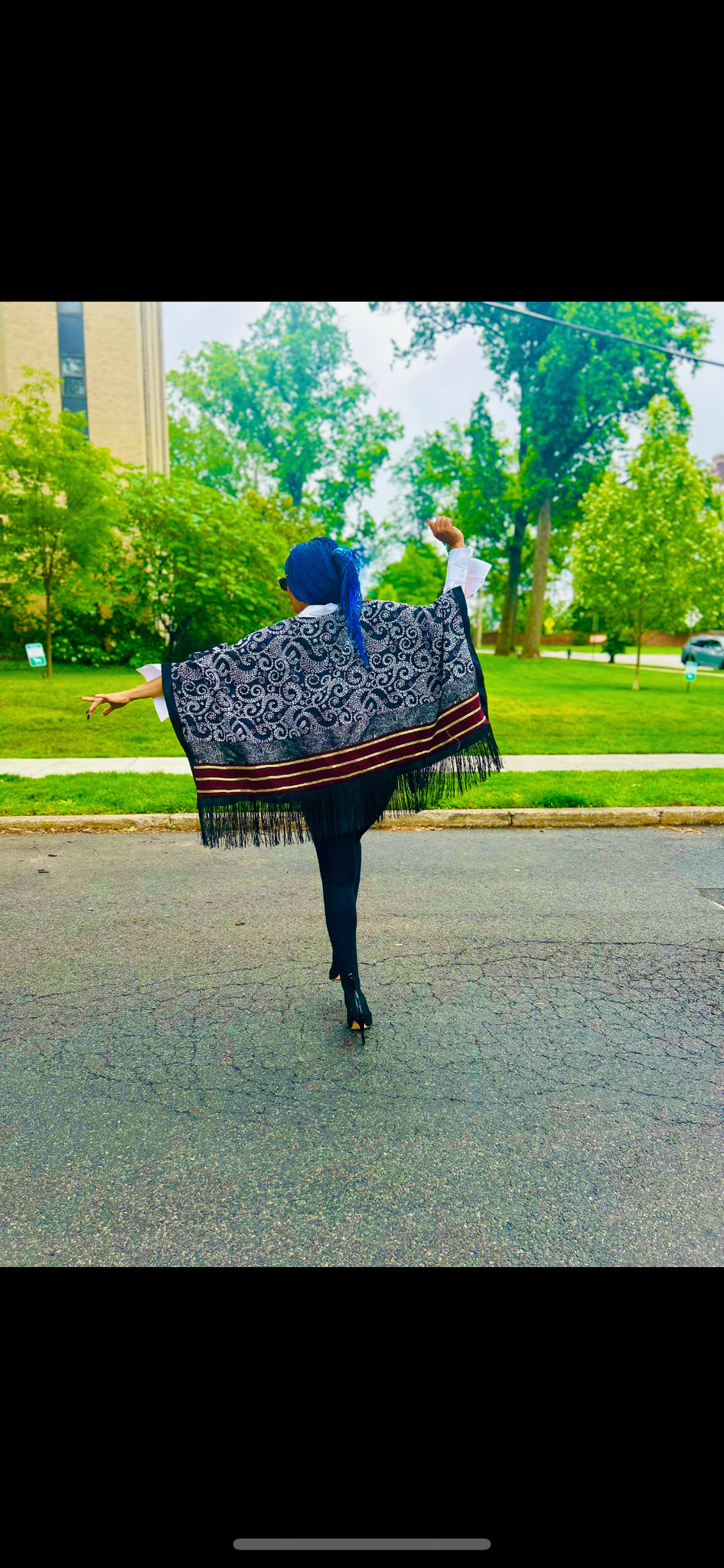 The Reversible TAYO Cape in RedBlack Print