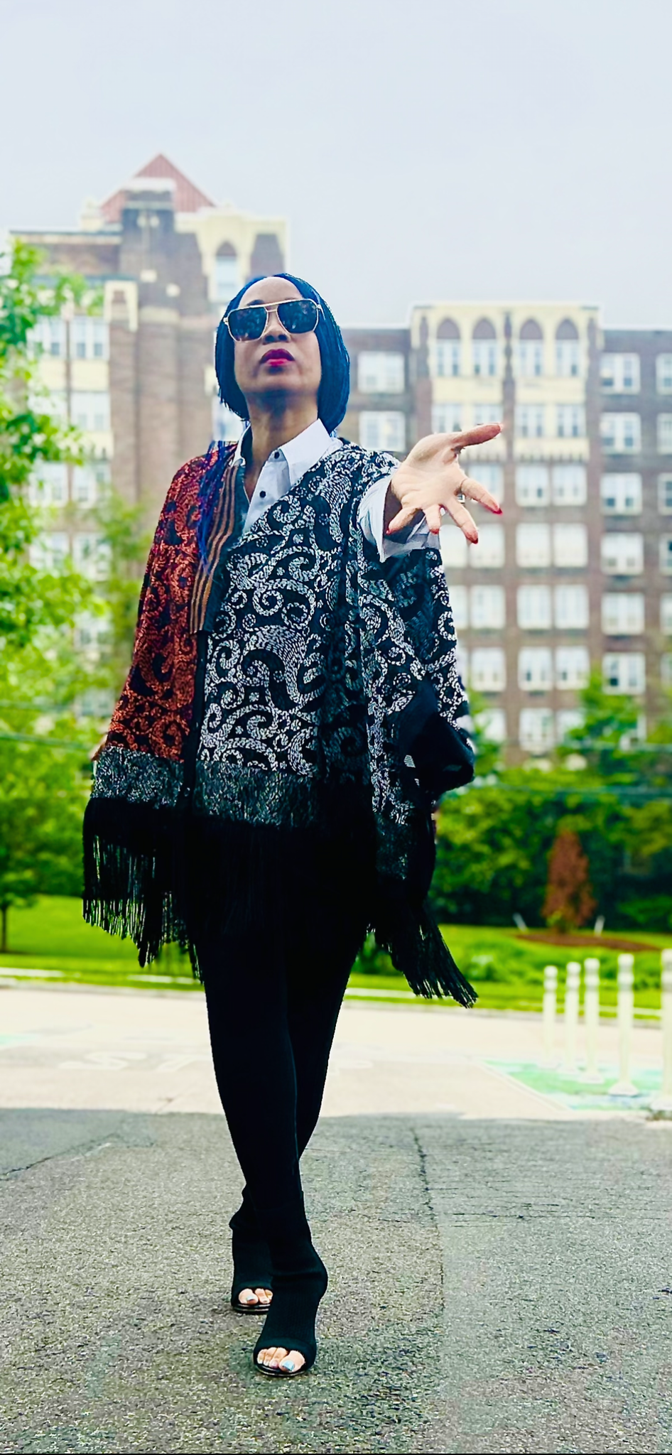 The Reversible TAYO Cape in RedBlack Print
