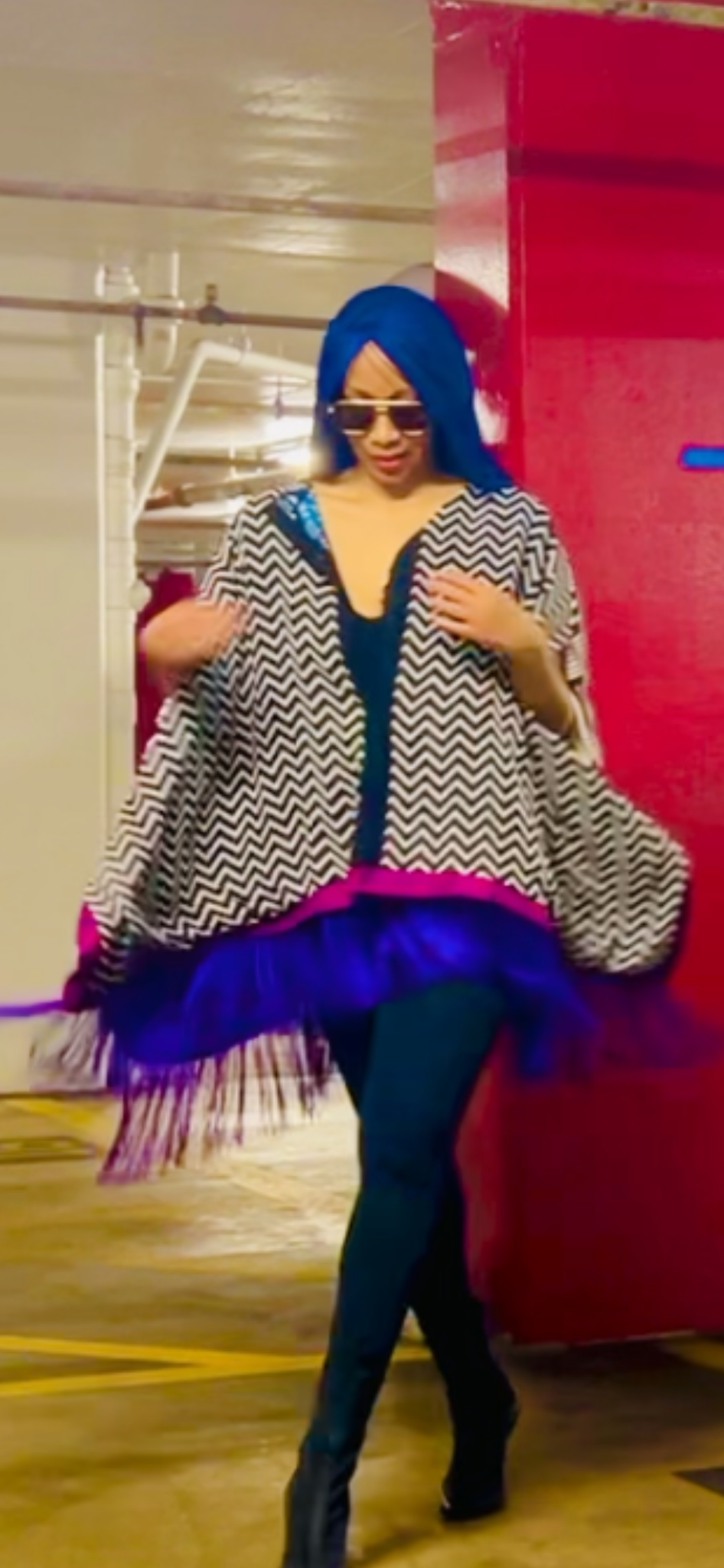 The Reversible TAYO Cape in Purple .