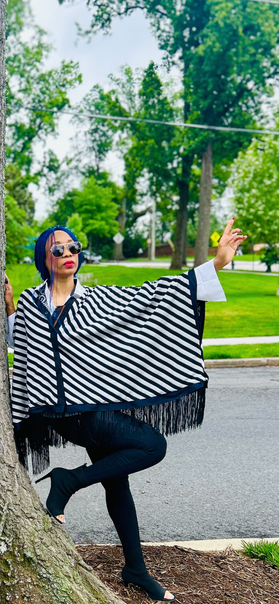 The Reversible TAYO Cape in RedBlack Print