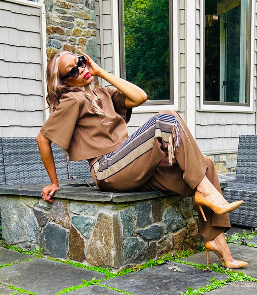 Pantalon Kamala Tan avec détails Asóoke tissés à la main